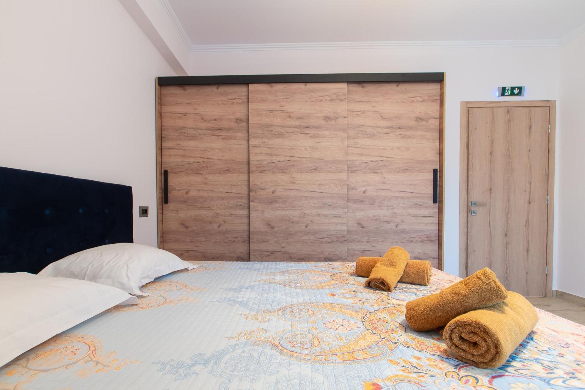 Elegance Suites Plataria Exteriér fotografie